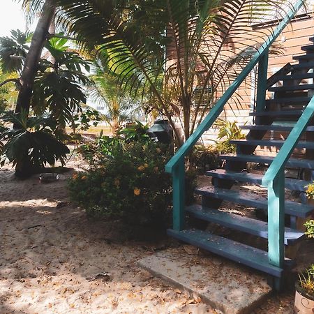 Anda Di Hows Hostel Placencia Zewnętrze zdjęcie