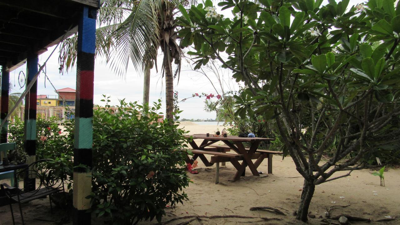 Anda Di Hows Hostel Placencia Zewnętrze zdjęcie