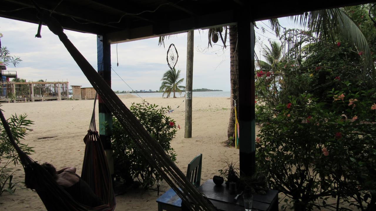 Anda Di Hows Hostel Placencia Zewnętrze zdjęcie
